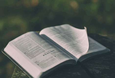 5 Bible Verses for Strength and Hope in Hard Times